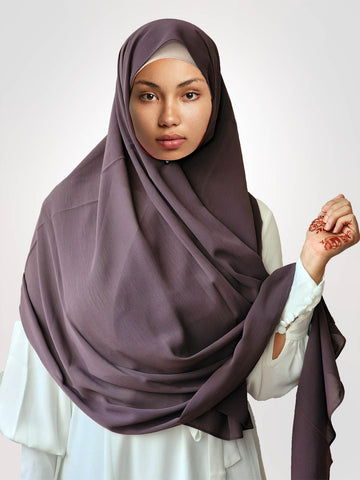 beautiful long hijab at veils of pearls